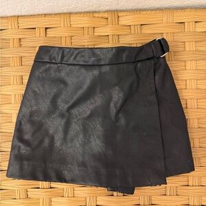 Zara Black Faux Leather Skort